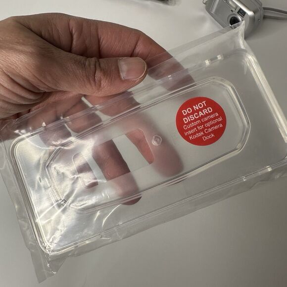 Kodak EasyShare CX7300 Digital Camera 3.2 MP, Manual, Cord, Dock, Box WORKS - Picture 13 of 16